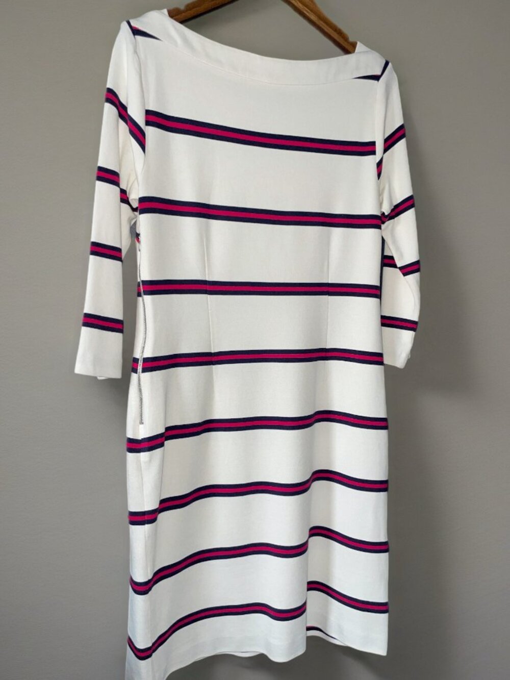 Banana Republic Lux Knit Boatneck Dress, Cream Red & Navy, 3/4 Sleeve, Side Zip - Picture 5 of 9